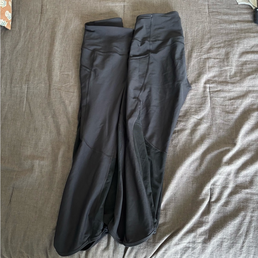 BUNDLE 2 PAIR Old Navy Powersoft High Rise Go-Dry Leggings with Pockets – Size M